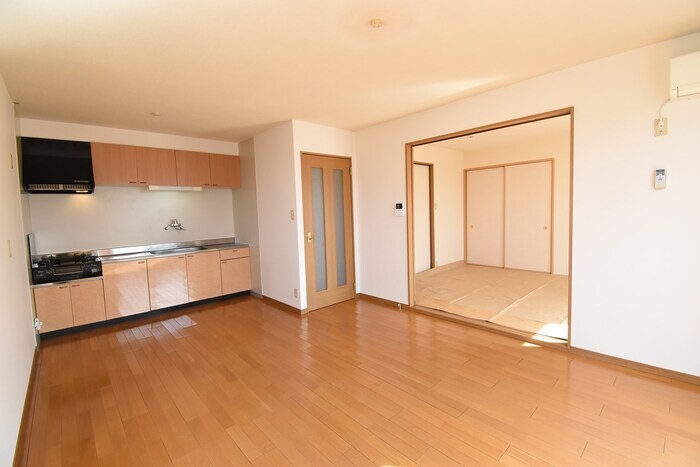 物件内観写真6　(ＬＤＫ１１．５帖)