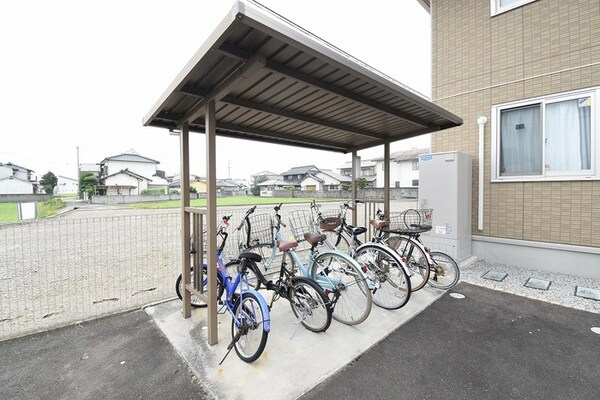 建物設備(駐輪場)