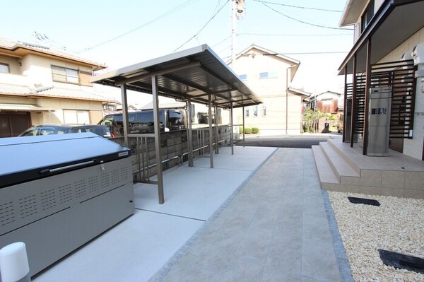 建物設備(駐輪場)
