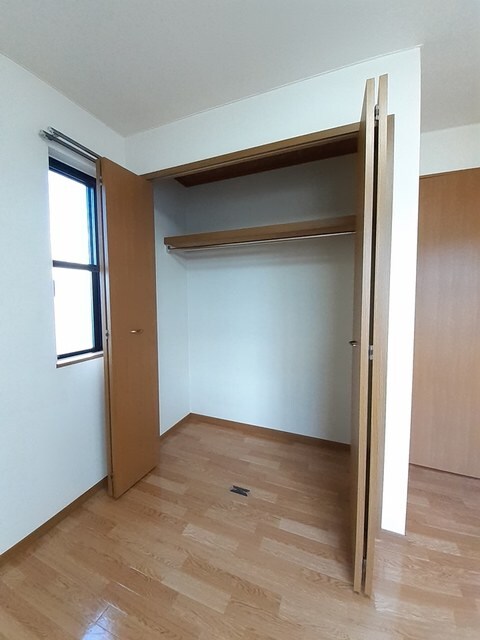 物件内観写真10　(収納)