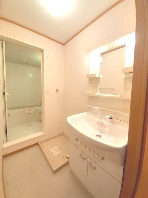 物件内観写真6　(洗面所)