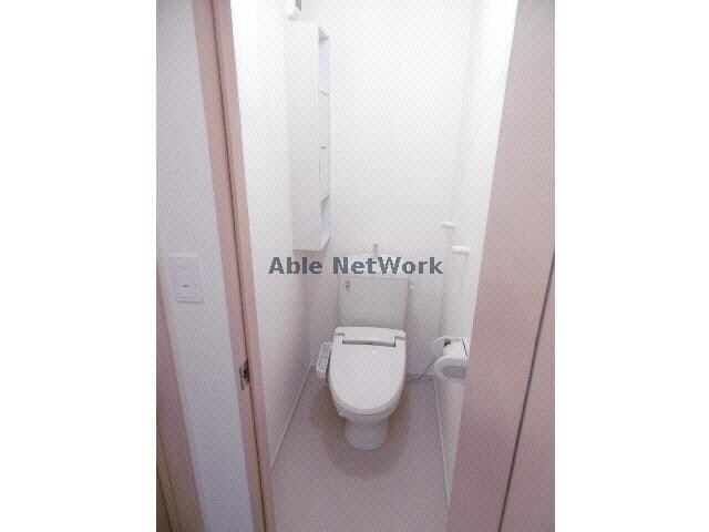 物件内観写真13　(温水洗浄便座)