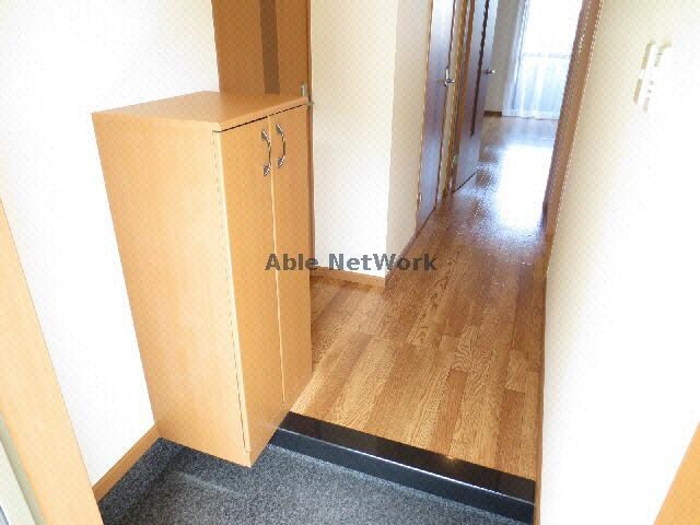 物件内観写真16　(玄関)