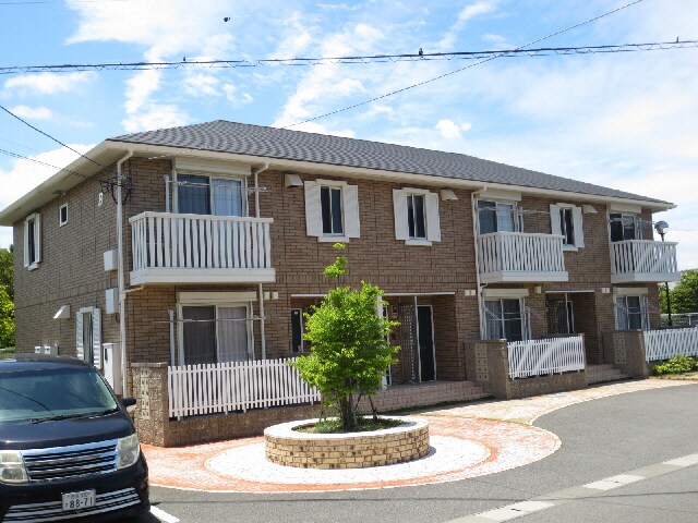 物件外観写真1　(Ｂ棟)