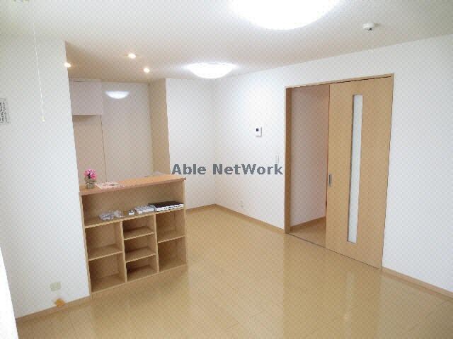 物件内観写真5　(リビング)