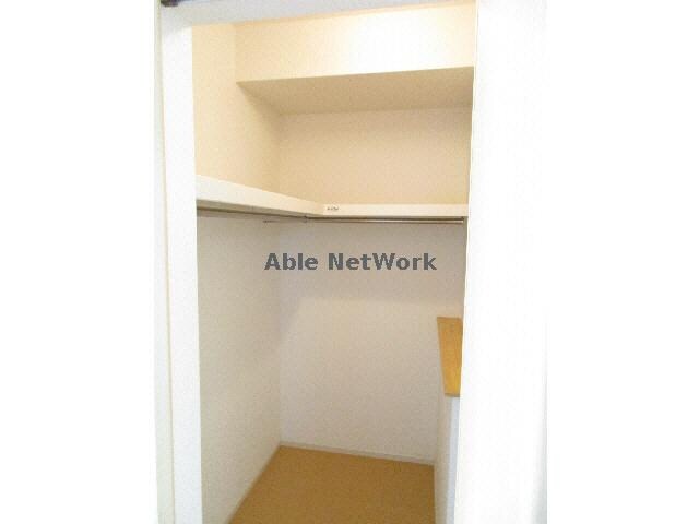 物件内観写真12　(収納)