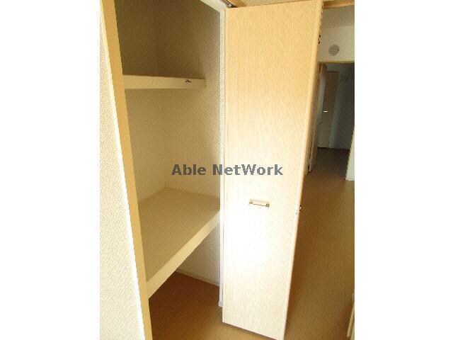 物件内観写真15　(玄関)