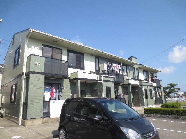 物件外観写真2　(Ｃ棟)