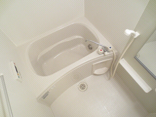 物件内観写真6　(浴室)