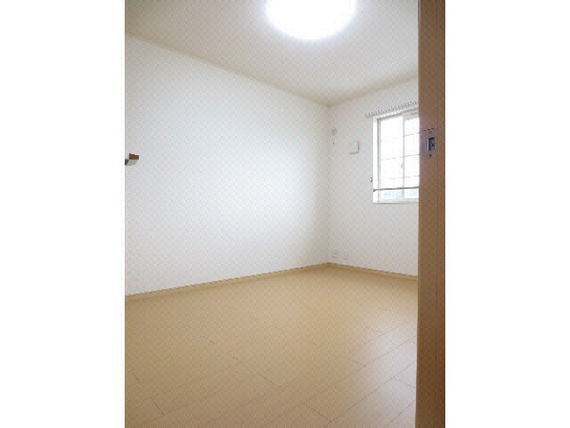 物件内観写真14　(洋室)