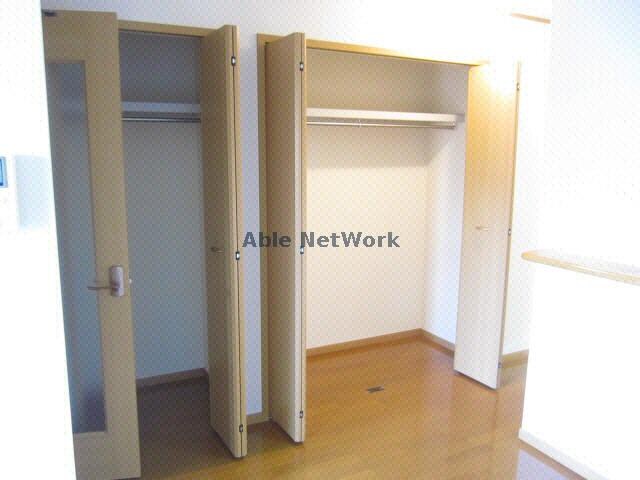 物件内観写真16　(収納)