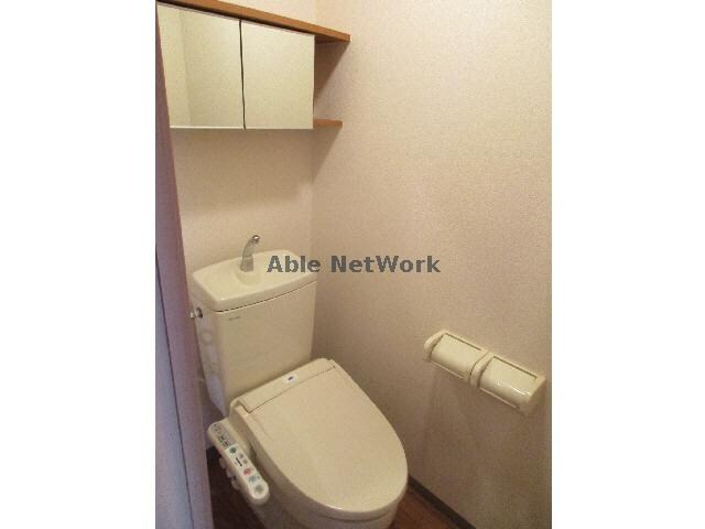 物件内観写真10　(温水洗浄便座)