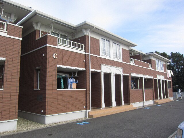 物件外観写真1　(Ｃ棟)
