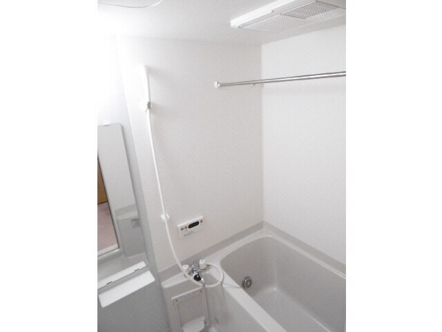 物件内観写真6　(浴室)