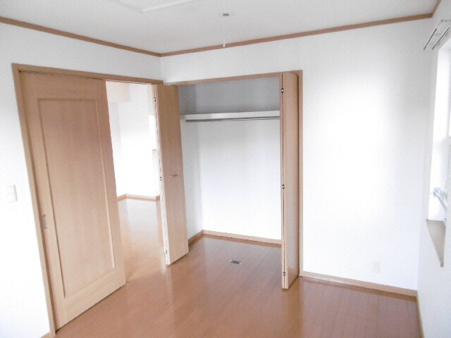 物件内観写真10　(洋室)