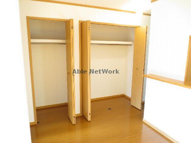 物件内観写真11　(収納)