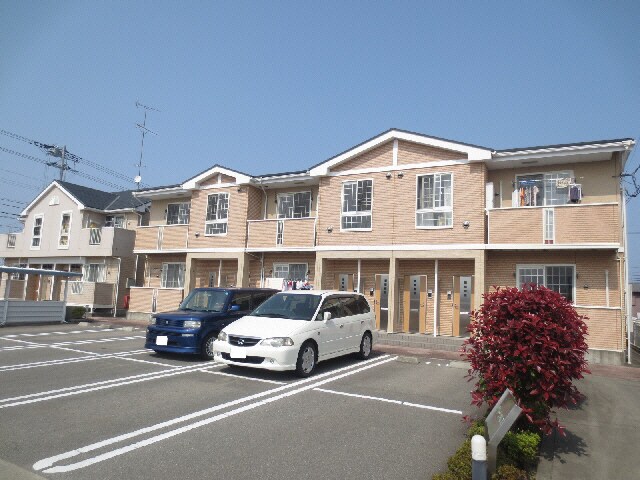 物件外観写真2　(Ｂ棟)