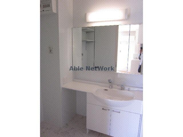 物件内観写真10　(洗面脱衣所)