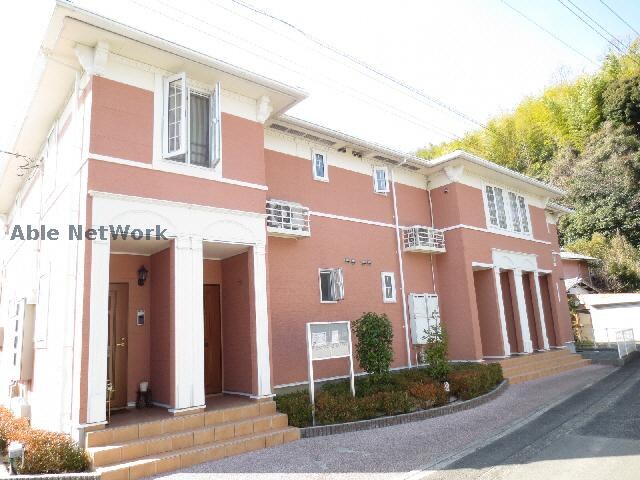 物件外観写真1　(Ａ棟)