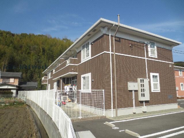 物件外観写真2　(Ｂ棟)