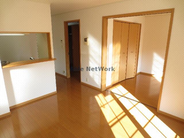 物件内観写真9　(リビング)