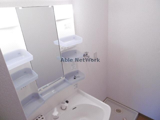 物件内観写真8　(洗面台)