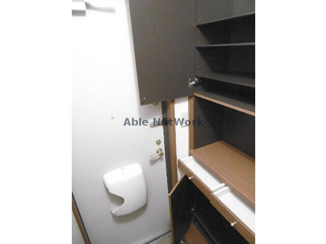 物件内観写真15　(玄関)