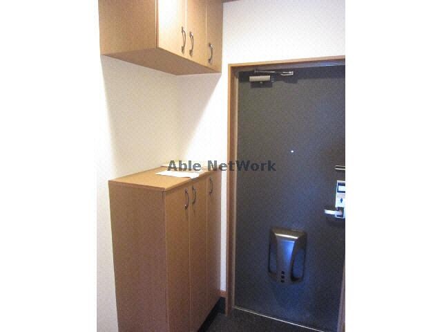 物件内観写真15　(玄関)