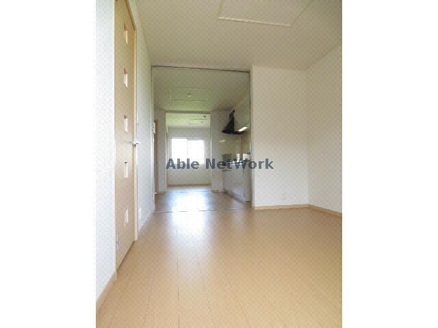 物件内観写真8　(洋室・ＤＫ)