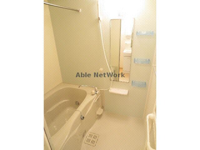 物件内観写真10　(浴室)