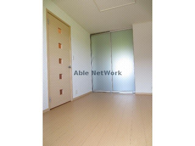 物件内観写真14　(洋室５．４帖)