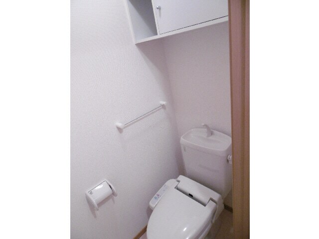 物件内観写真9　(トイレ)