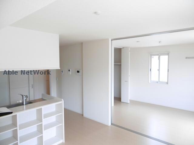 物件内観写真3　(同タイプ)