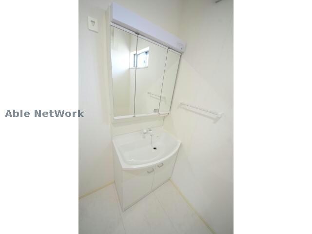 物件内観写真5　(洗面台)