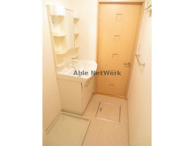 物件内観写真11　(洗面脱衣所)