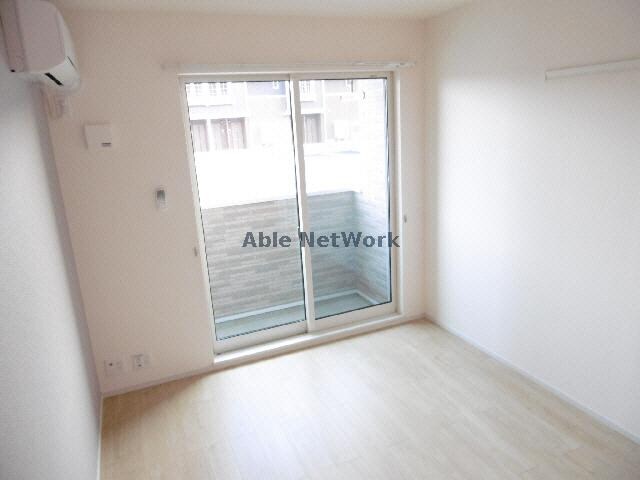 物件内観写真13　(洋室)