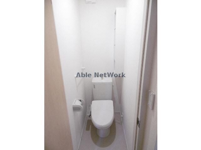 物件内観写真9　(温水洗浄便座)