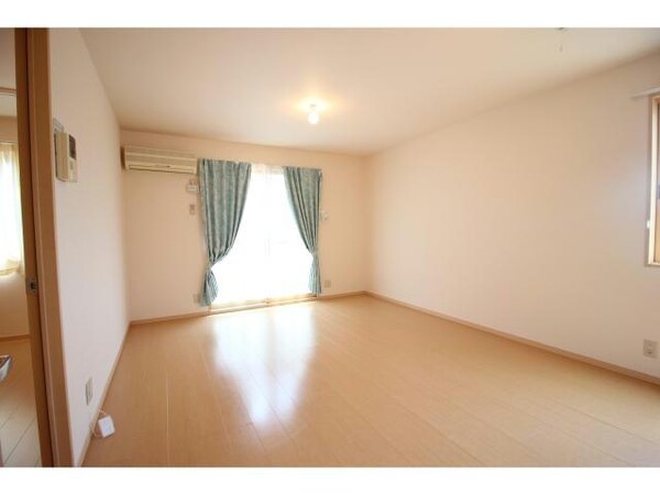 リビングダイニング