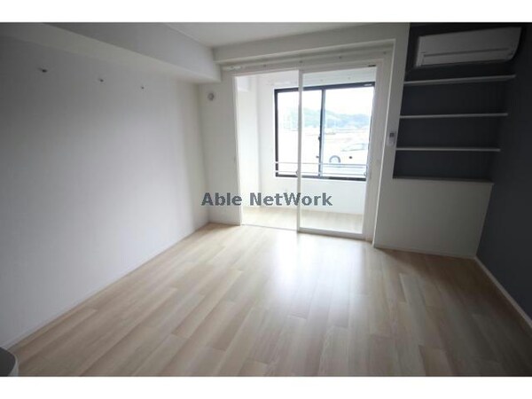 リビングダイニング(同間取り（103）)