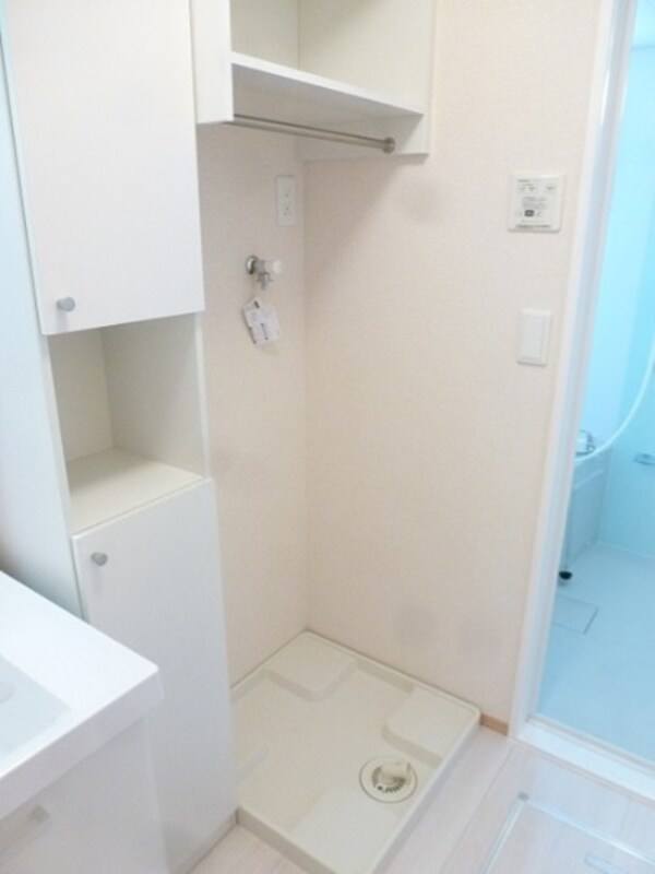その他(室内洗濯機置き場)