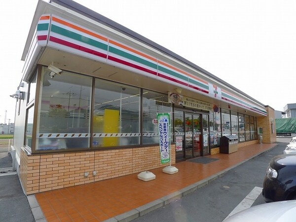 その他(セブンイレブン太田市市場町店まで800m)