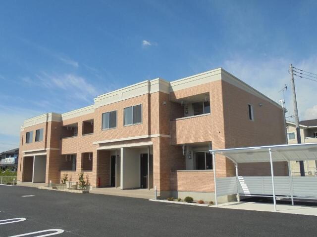 物件外観写真1　(外観写真（昼）)