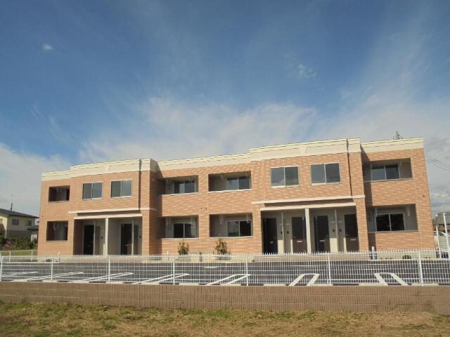 物件外観写真2　(外観写真（昼）)