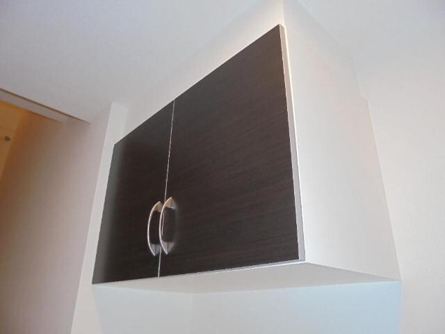 物件内観写真23　(玄関収納)