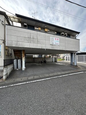 ハイツ・アポロ外観写真