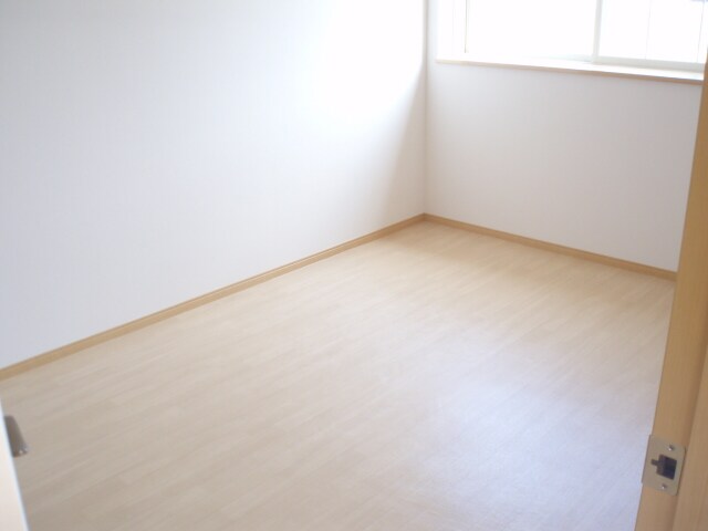 物件内観写真15　(洋室)