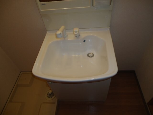 物件内観写真9　(洗面所)