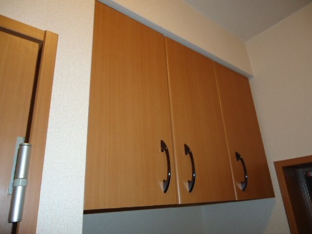 物件内観写真18　(下駄箱)