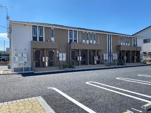 物件外観写真1　(外観写真（昼）)