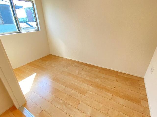 物件内観写真15　(洋室)